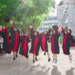 universität-studenten-weiblich-300x198